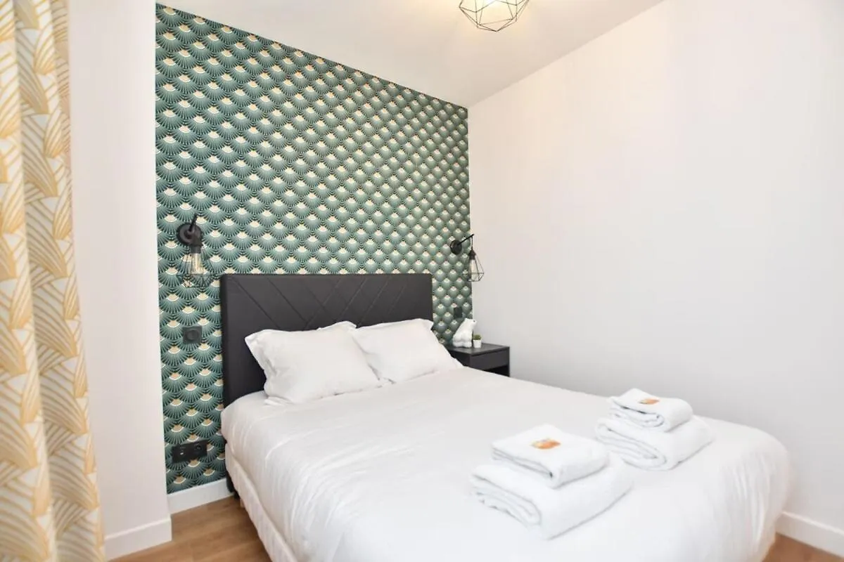 Renovated 2Bd Apartment In Parc Belleville Paris